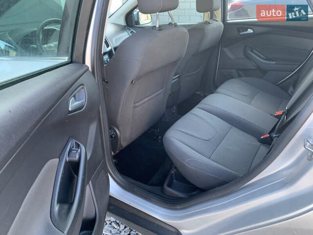 Форд Фокус 2013 в Ровно на Automoto.ua Серый Форд Фокус, объемом двигателя 1.6 л и пробегом 236 тыс. км за 7950 $, фото 21 на Automoto.ua