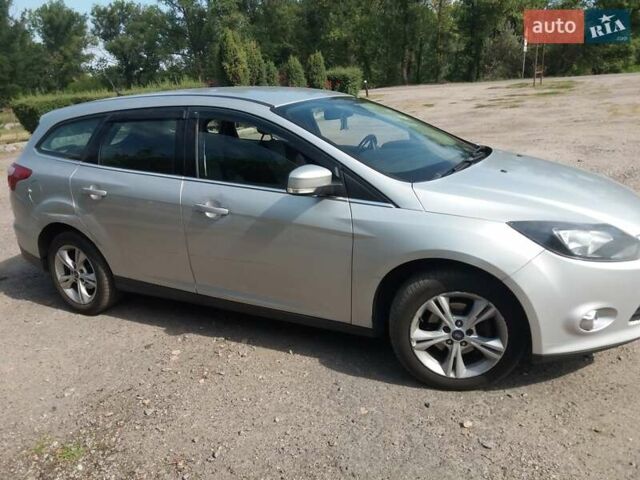 Серый Форд Фокус, объемом двигателя 1 л и пробегом 300 тыс. км за 7333 $, фото 3 на Automoto.ua
