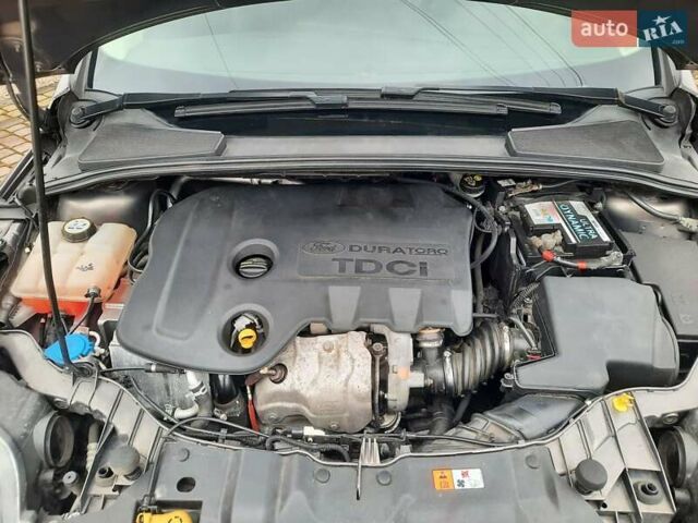 Серый Форд Фокус, объемом двигателя 1.6 л и пробегом 258 тыс. км за 8299 $, фото 98 на Automoto.ua