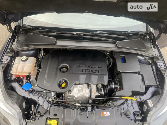 Сірий Форд Фокус, об'ємом двигуна 1.6 л та пробігом 218 тис. км за 8900 $, фото 47 на Automoto.ua