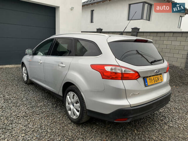 Серый Форд Фокус, объемом двигателя 1.6 л и пробегом 215 тыс. км за 8200 $, фото 10 на Automoto.ua