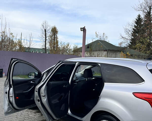 Сірий Форд Фокус, об'ємом двигуна 1.6 л та пробігом 259 тис. км за 8400 $, фото 15 на Automoto.ua