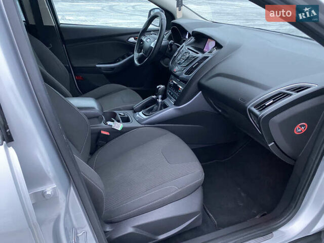Сірий Форд Фокус, об'ємом двигуна 1.6 л та пробігом 238 тис. км за 7999 $, фото 18 на Automoto.ua