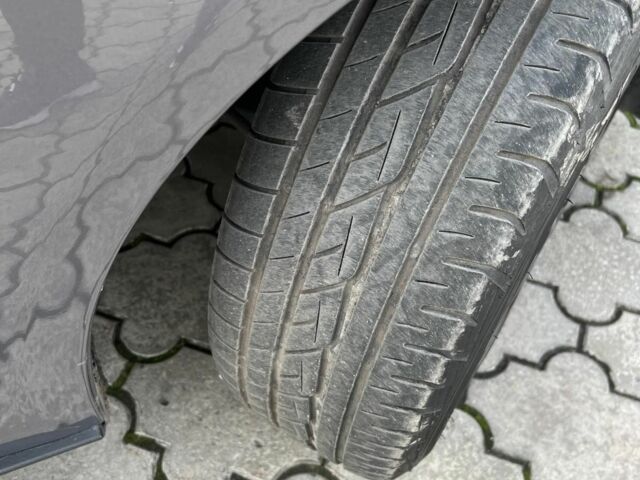 Сірий Форд Фокус, об'ємом двигуна 1 л та пробігом 213 тис. км за 6600 $, фото 14 на Automoto.ua