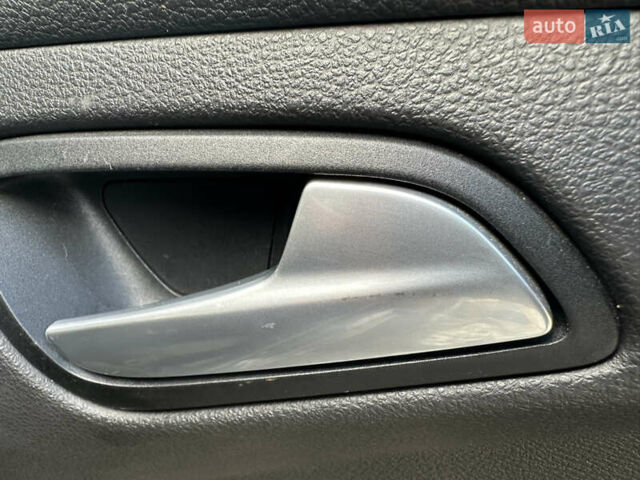 Форд Фокус 2013 у Стрые на Automoto.ua Сірий Форд Фокус, об'ємом двигуна 1.6 л та пробігом 217 тис. км за 8350 $, фото 116 на Automoto.ua