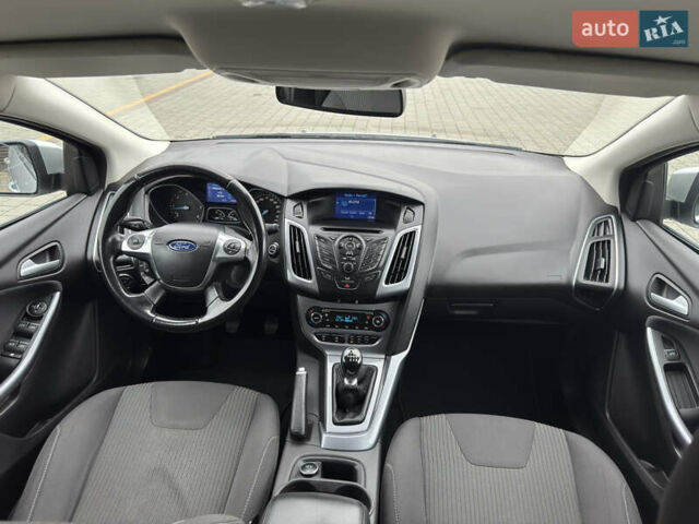 Серый Форд Фокус, объемом двигателя 1.6 л и пробегом 219 тыс. км за 8749 $, фото 79 на Automoto.ua