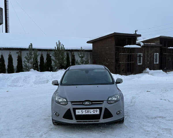 Серый Форд Фокус, объемом двигателя 1.56 л и пробегом 225 тыс. км за 8800 $, фото 6 на Automoto.ua