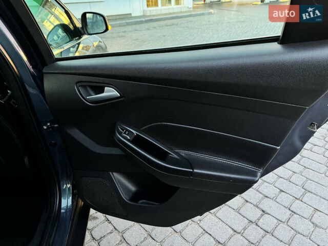 Серый Форд Фокус, объемом двигателя 1.6 л и пробегом 219 тыс. км за 9499 $, фото 119 на Automoto.ua