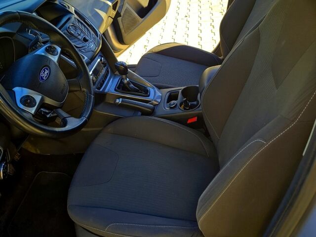 Сірий Форд Фокус, об'ємом двигуна 1.6 л та пробігом 233 тис. км за 7999 $, фото 4 на Automoto.ua