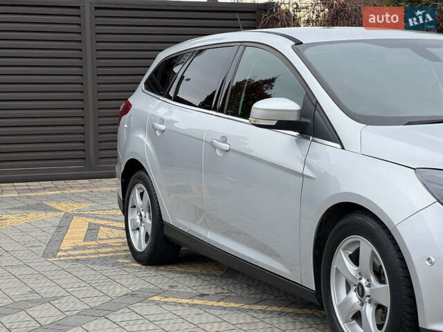 Серый Форд Фокус, объемом двигателя 1.6 л и пробегом 219 тыс. км за 8749 $, фото 95 на Automoto.ua