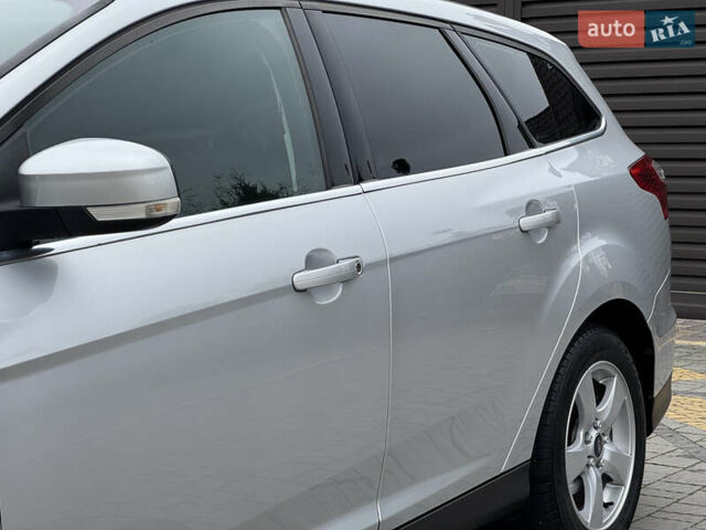 Серый Форд Фокус, объемом двигателя 1.6 л и пробегом 219 тыс. км за 8749 $, фото 91 на Automoto.ua