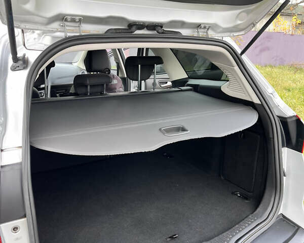 Сірий Форд Фокус, об'ємом двигуна 1.6 л та пробігом 259 тис. км за 8400 $, фото 52 на Automoto.ua