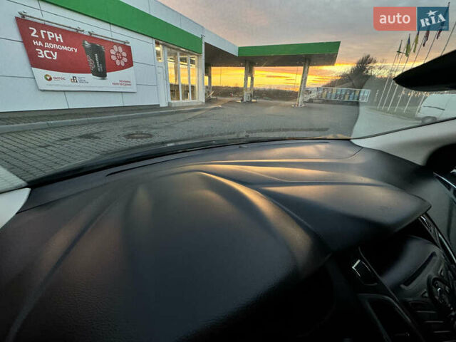 Серый Форд Фокус, объемом двигателя 1.6 л и пробегом 219 тыс. км за 9499 $, фото 79 на Automoto.ua