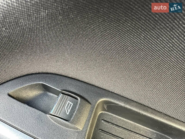 Форд Фокус 2013 у Стрые на Automoto.ua Сірий Форд Фокус, об'ємом двигуна 1.6 л та пробігом 217 тис. км за 8350 $, фото 98 на Automoto.ua