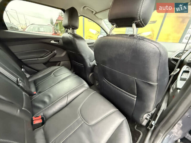 Серый Форд Фокус, объемом двигателя 1.6 л и пробегом 227 тыс. км за 8900 $, фото 34 на Automoto.ua