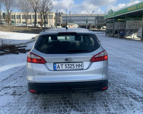 Сірий Форд Фокус, об'ємом двигуна 1.56 л та пробігом 311 тис. км за 6500 $, фото 2 на Automoto.ua