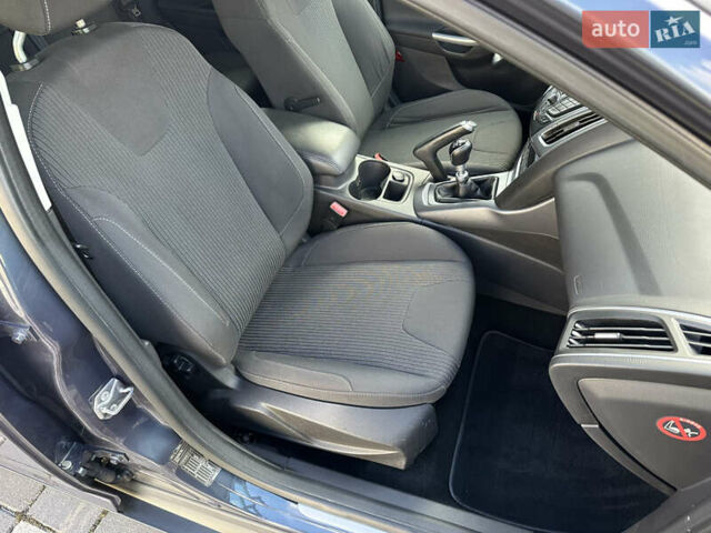 Сірий Форд Фокус, об'ємом двигуна 1.6 л та пробігом 217 тис. км за 8350 $, фото 77 на Automoto.ua