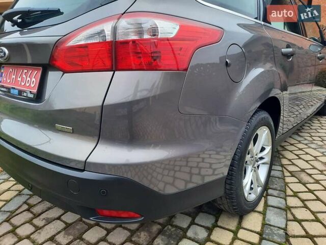 Серый Форд Фокус, объемом двигателя 1.6 л и пробегом 258 тыс. км за 8299 $, фото 38 на Automoto.ua