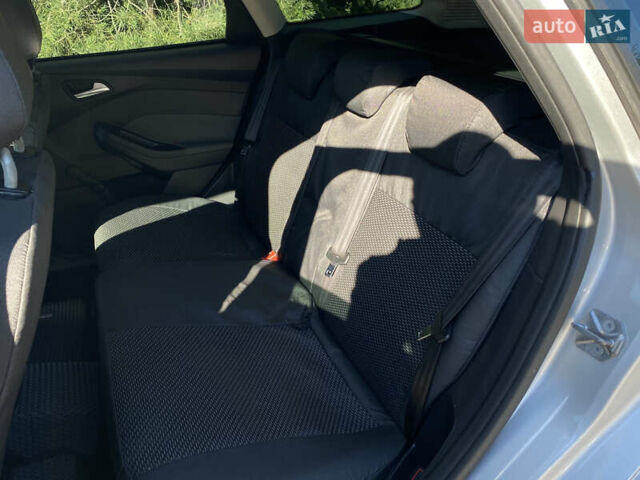 Серый Форд Фокус, объемом двигателя 1.6 л и пробегом 242 тыс. км за 6750 $, фото 20 на Automoto.ua