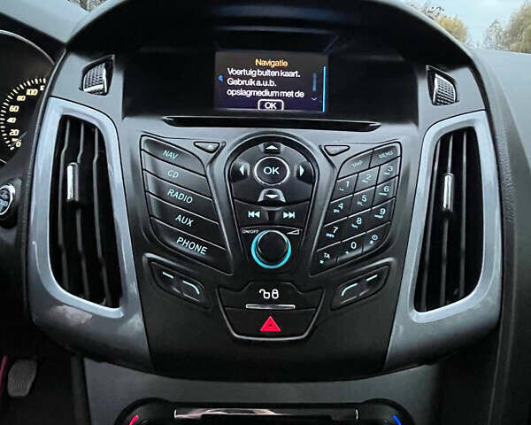 Форд Фокус 2013 в Житомире на Automoto.ua Серый Форд Фокус, объемом двигателя 1.6 л и пробегом 211 тыс. км за 8950 $, фото 35 на Automoto.ua