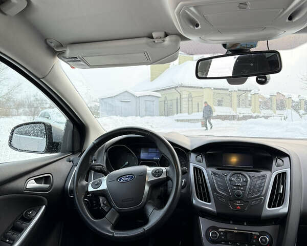 Серый Форд Фокус, объемом двигателя 1.56 л и пробегом 225 тыс. км за 8800 $, фото 41 на Automoto.ua