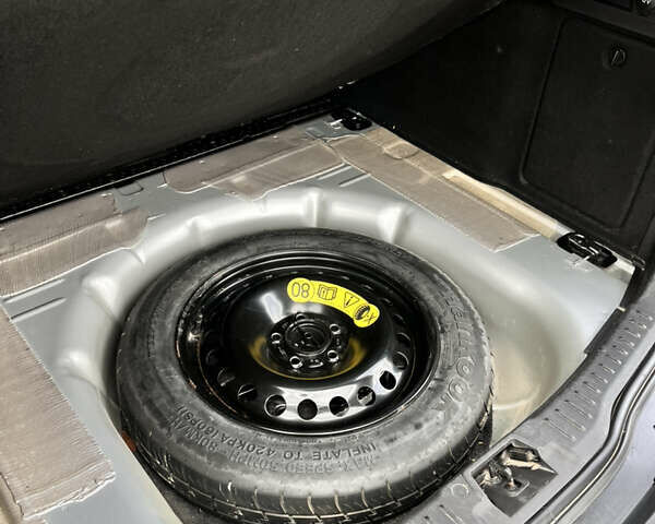 Сірий Форд Фокус, об'ємом двигуна 1.6 л та пробігом 259 тис. км за 8400 $, фото 49 на Automoto.ua