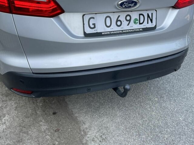 Сірий Форд Фокус, об'ємом двигуна 1.6 л та пробігом 220 тис. км за 8500 $, фото 9 на Automoto.ua