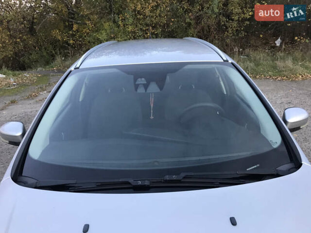 Форд Фокус 2013 в Львове на Automoto.ua Серый Форд Фокус, объемом двигателя 1.56 л и пробегом 259 тыс. км за 8400 $, фото 5 на Automoto.ua