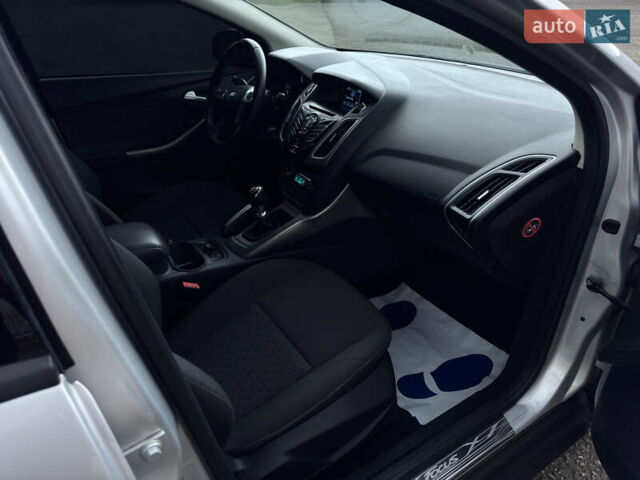 Серый Форд Фокус, объемом двигателя 1.6 л и пробегом 235 тыс. км за 7800 $, фото 57 на Automoto.ua