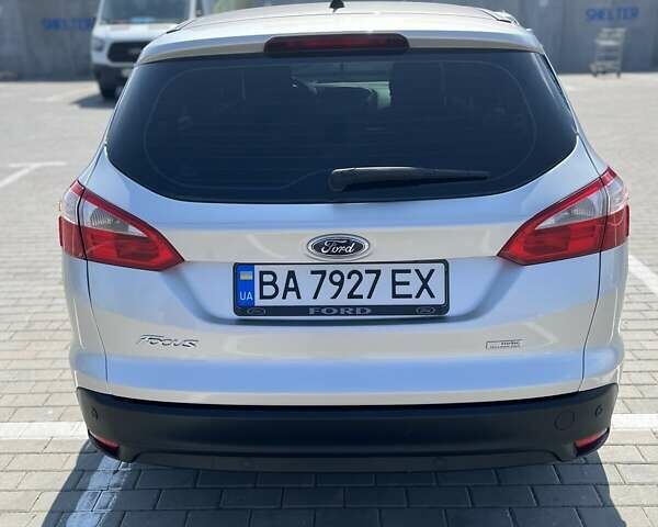 Форд Фокус 2013 в Новоукраинке на Automoto.ua Серый Форд Фокус, объемом двигателя 1.6 л и пробегом 257 тыс. км за 7900 $, фото 5 на Automoto.ua