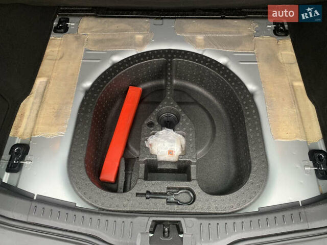 Серый Форд Фокус, объемом двигателя 1.6 л и пробегом 236 тыс. км за 7500 $, фото 40 на Automoto.ua