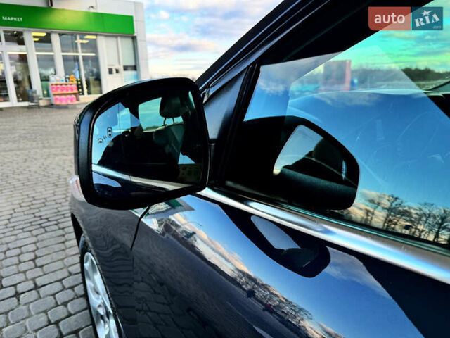 Серый Форд Фокус, объемом двигателя 1.6 л и пробегом 219 тыс. км за 9250 $, фото 51 на Automoto.ua