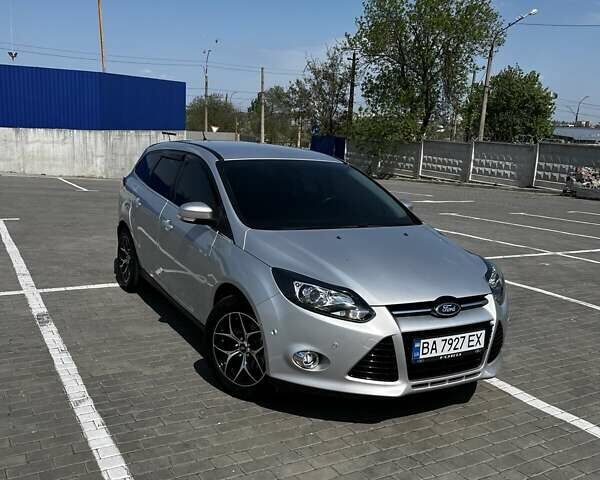 Форд Фокус 2013 в Новоукраинке на Automoto.ua Серый Форд Фокус, объемом двигателя 1.6 л и пробегом 257 тыс. км за 7900 $, фото 1 на Automoto.ua