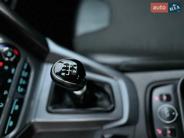 Серый Форд Фокус, объемом двигателя 1.6 л и пробегом 219 тыс. км за 9499 $, фото 93 на Automoto.ua