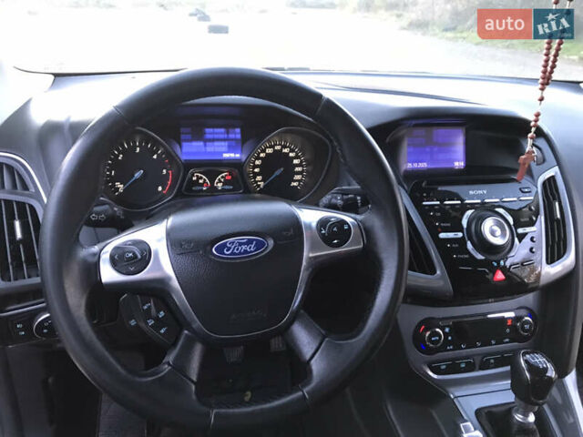Форд Фокус 2013 в Львове на Automoto.ua Серый Форд Фокус, объемом двигателя 1.56 л и пробегом 259 тыс. км за 8400 $, фото 24 на Automoto.ua