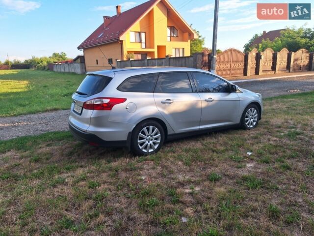 Сірий Форд Фокус, об'ємом двигуна 1.6 л та пробігом 225 тис. км за 6500 $, фото 3 на Automoto.ua
