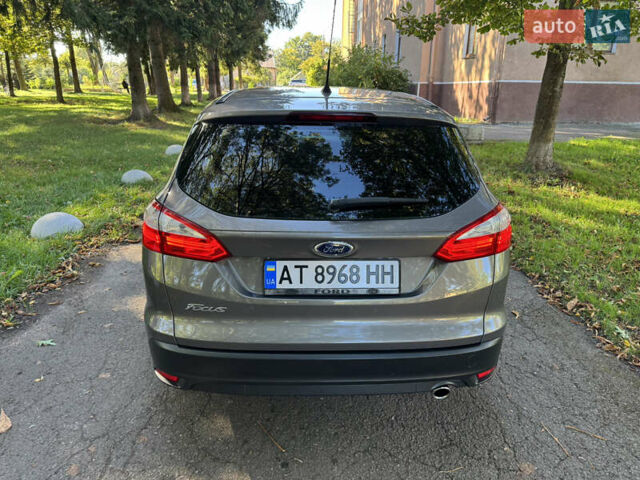 Сірий Форд Фокус, об'ємом двигуна 2 л та пробігом 205 тис. км за 8300 $, фото 6 на Automoto.ua