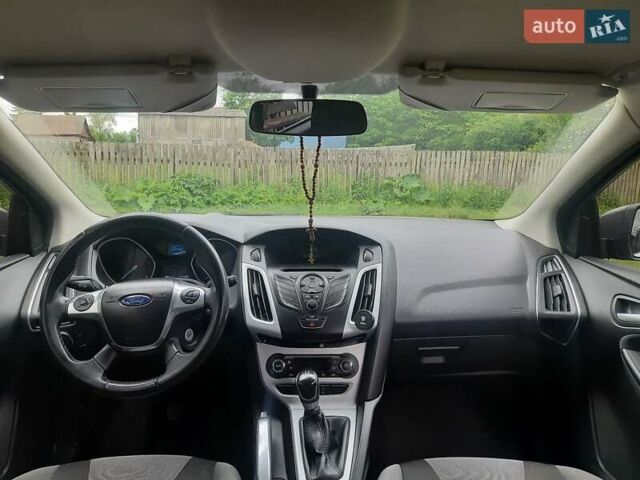 Серый Форд Фокус, объемом двигателя 1 л и пробегом 176 тыс. км за 6500 $, фото 12 на Automoto.ua