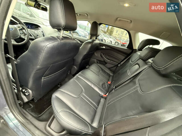 Серый Форд Фокус, объемом двигателя 1.6 л и пробегом 227 тыс. км за 8900 $, фото 41 на Automoto.ua