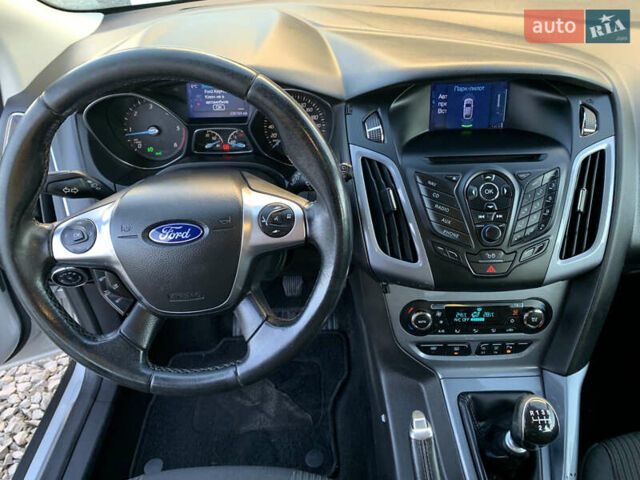 Серый Форд Фокус, объемом двигателя 1.6 л и пробегом 236 тыс. км за 7800 $, фото 30 на Automoto.ua