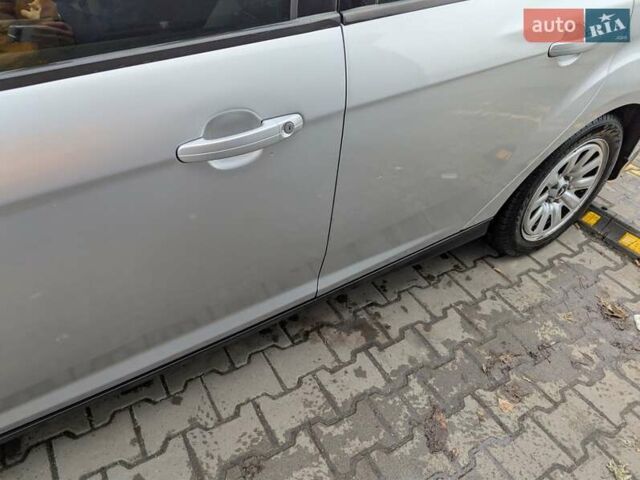 Серый Форд Фокус, объемом двигателя 1 л и пробегом 161 тыс. км за 6800 $, фото 9 на Automoto.ua