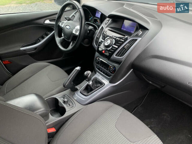 Серый Форд Фокус, объемом двигателя 1.6 л и пробегом 215 тыс. км за 8200 $, фото 24 на Automoto.ua