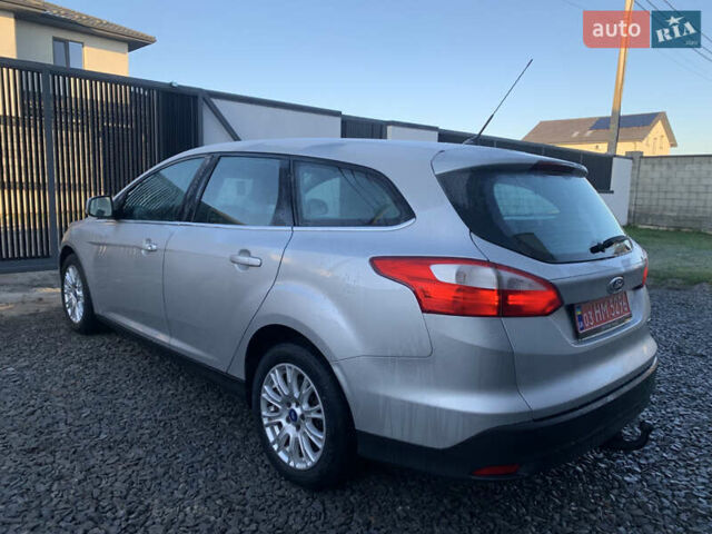 Серый Форд Фокус, объемом двигателя 1.6 л и пробегом 236 тыс. км за 7500 $, фото 7 на Automoto.ua