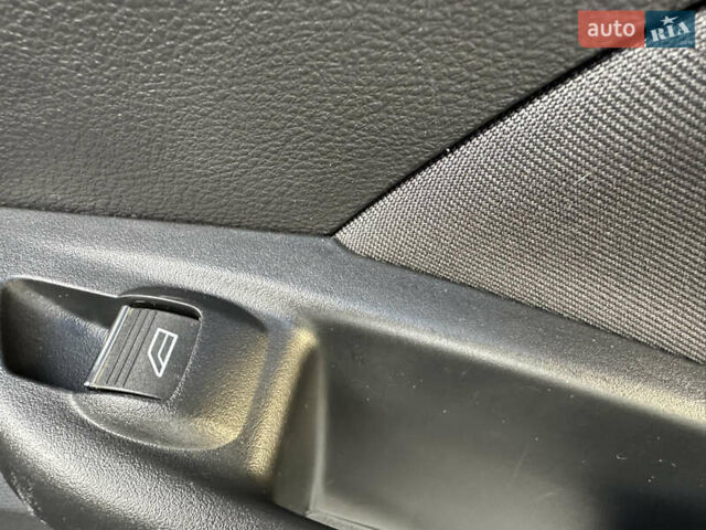 Форд Фокус 2013 у Стрые на Automoto.ua Сірий Форд Фокус, об'ємом двигуна 1.6 л та пробігом 217 тис. км за 8350 $, фото 115 на Automoto.ua