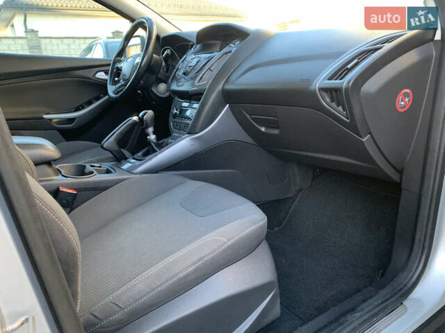Серый Форд Фокус, объемом двигателя 1.6 л и пробегом 236 тыс. км за 7800 $, фото 24 на Automoto.ua