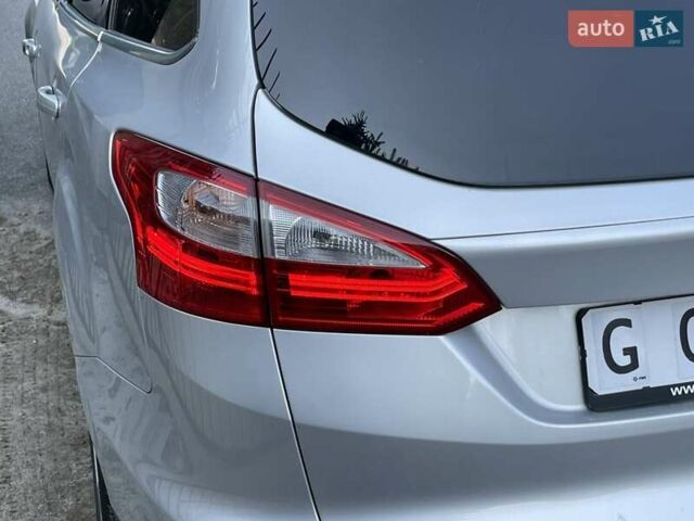 Серый Форд Фокус, объемом двигателя 1.6 л и пробегом 224 тыс. км за 8500 $, фото 14 на Automoto.ua