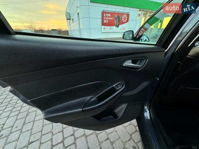 Серый Форд Фокус, объемом двигателя 1.6 л и пробегом 219 тыс. км за 9499 $, фото 124 на Automoto.ua