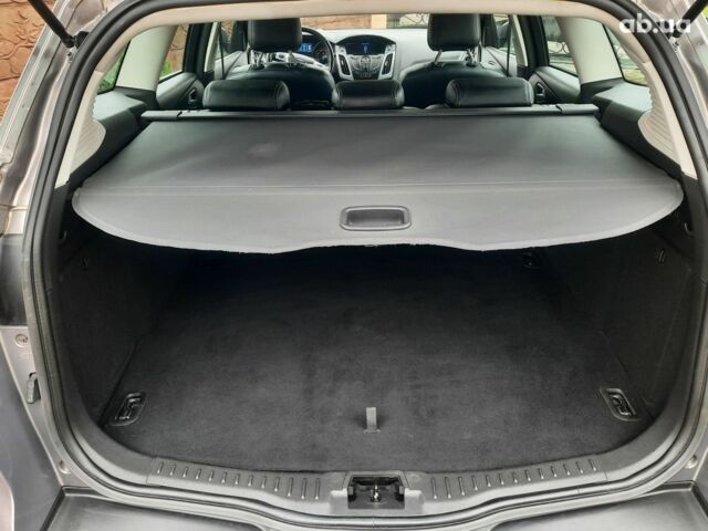 Сірий Форд Фокус, об'ємом двигуна 1.6 л та пробігом 259 тис. км за 8250 $, фото 3 на Automoto.ua