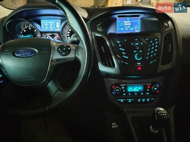 Сірий Форд Фокус, об'ємом двигуна 1.56 л та пробігом 210 тис. км за 8500 $, фото 33 на Automoto.ua