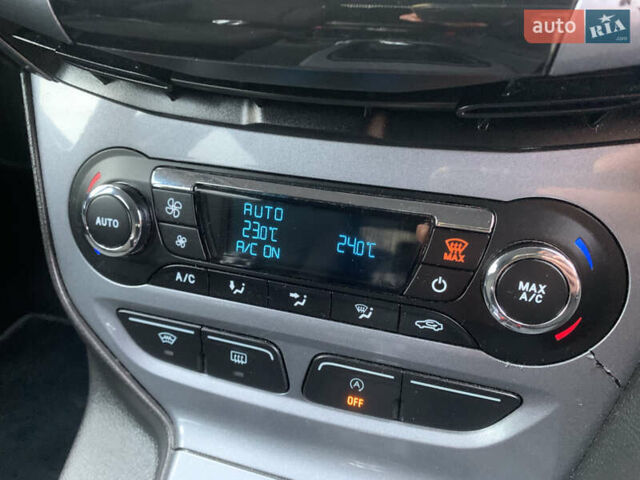 Серый Форд Фокус, объемом двигателя 1.6 л и пробегом 215 тыс. км за 8200 $, фото 33 на Automoto.ua